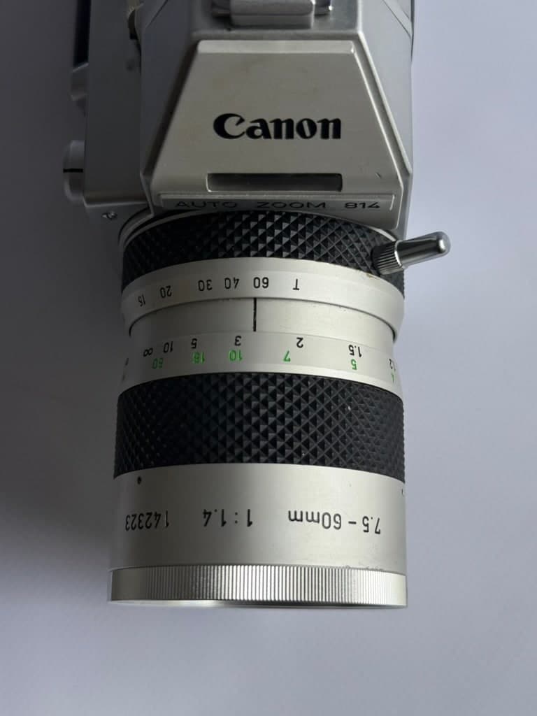 Canon Auto Zoom 814 Super 8 Camera f/1.4 Lens Vintage Film Camera — thumbnail 5
