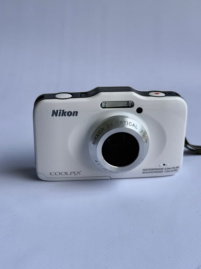Nikon Coolpix S30 Waterproof Shockproof Digital Camera White