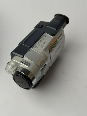 Sony Handycam CCD-TRV315 Video Hi8 Camcorder NightShot SteadyShot