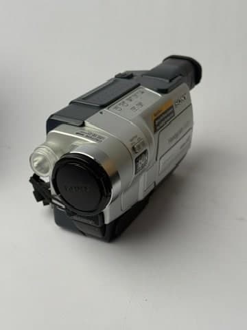 Sony Handycam CCD-TRV315 Video Hi8 Camcorder NightShot SteadyShot — thumbnail 3