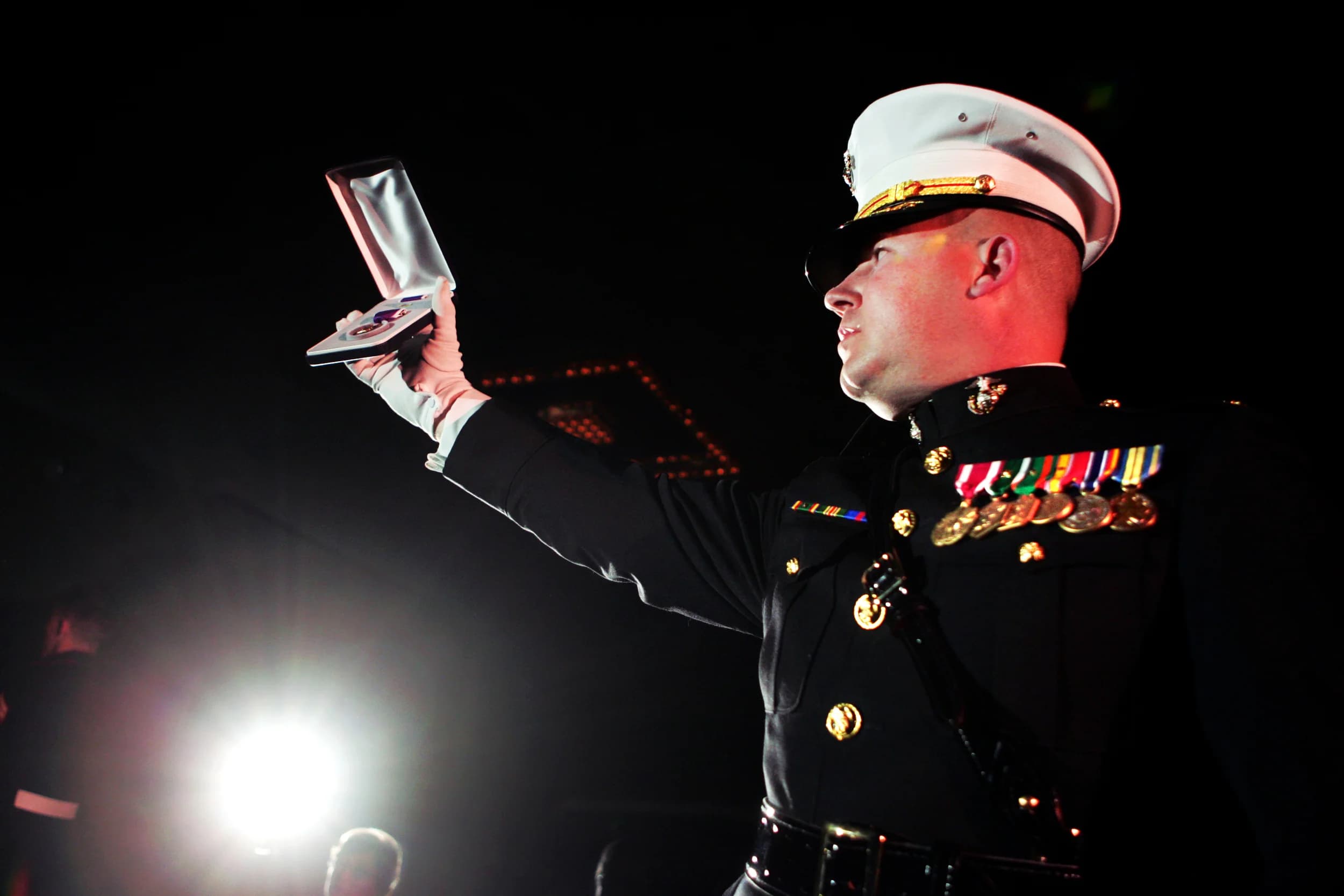 FINALSALUTE011