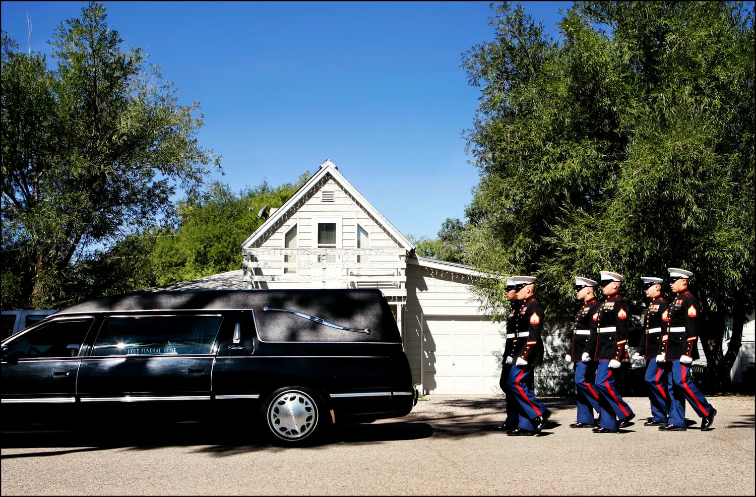 FINALSALUTE008